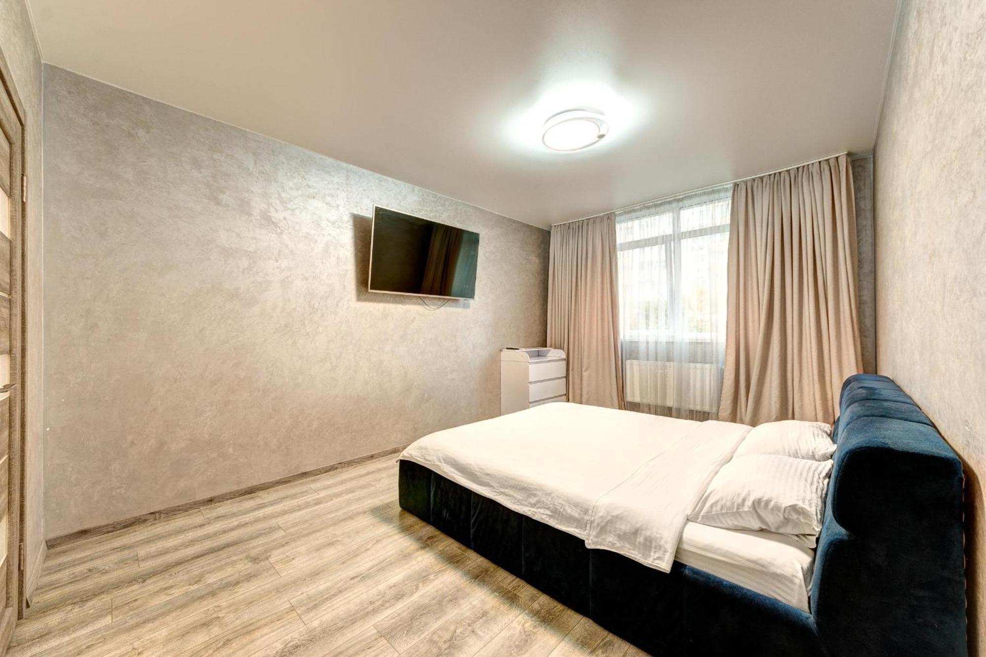 Apartment Voskresenska 18 , Парковые Озера Kiev Esterno foto