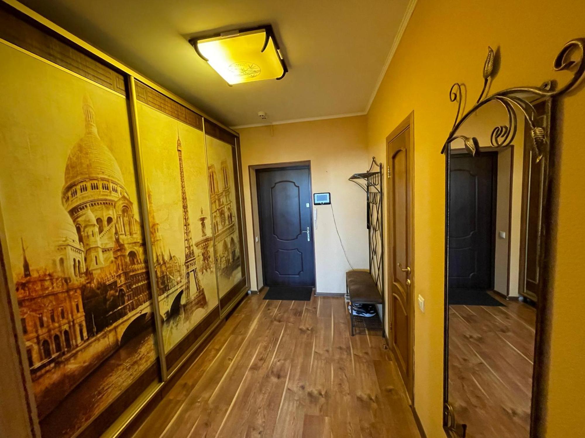 Apartment Voskresenska 18 , Парковые Озера Kiev Camera foto