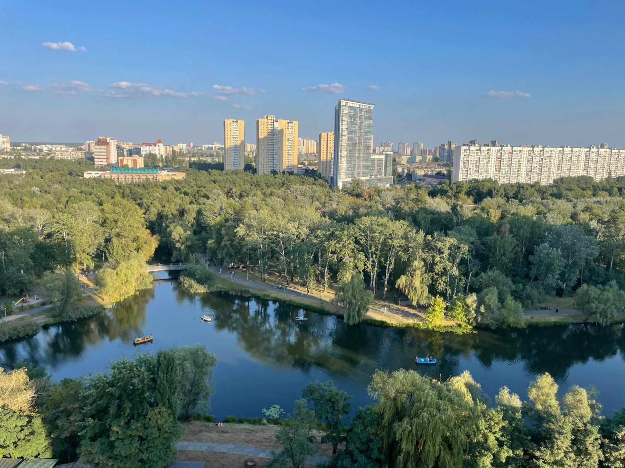 Apartment Voskresenska 18 , Парковые Озера Kiev Camera foto